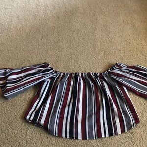 Short sleeve crop top